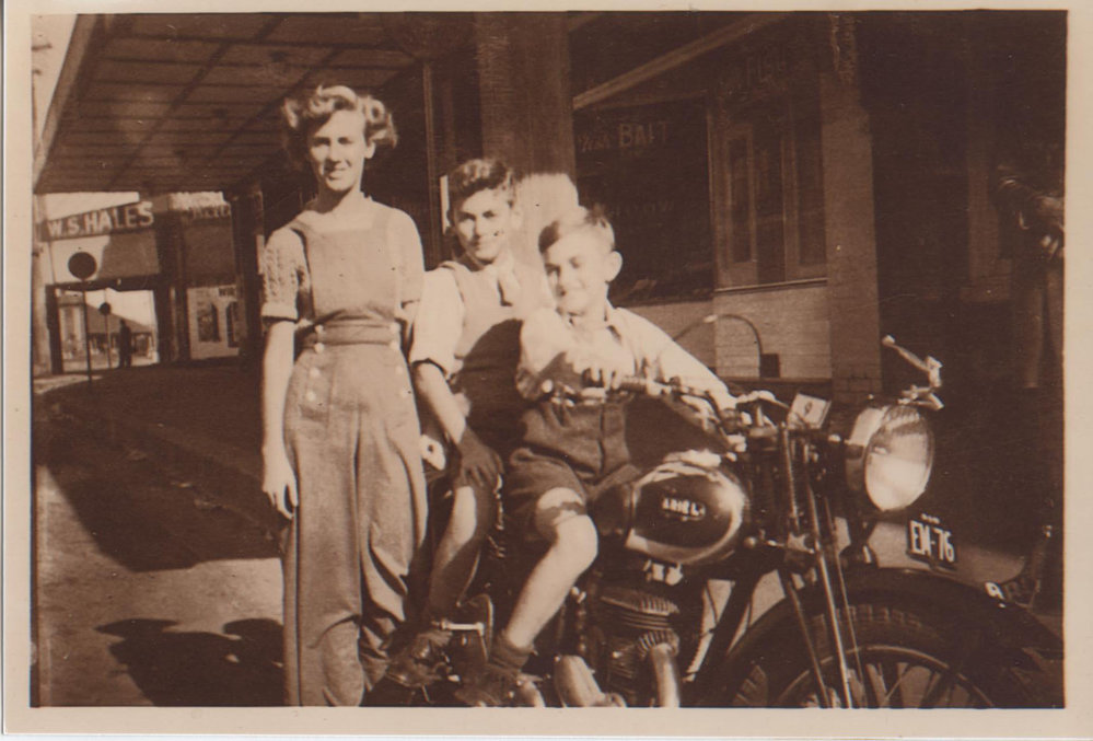 Fay, Frank and Keith Hazell, Pacific Highway; Hornsby
