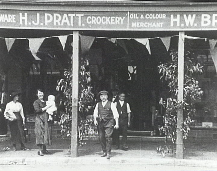 H.J. Pratt crockery, Hornsby during Gala Week October 10-15th, 1921