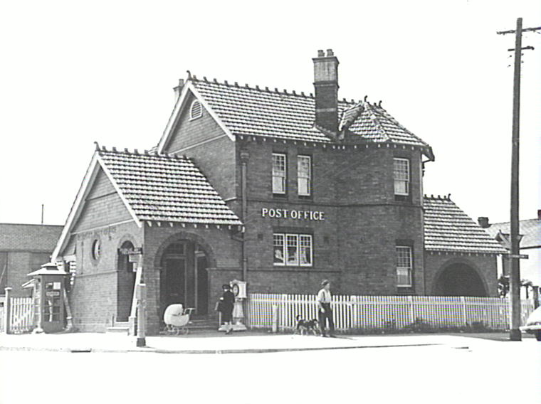 Hornsby Post Office, corner of Coronation Street and Pacific Highway