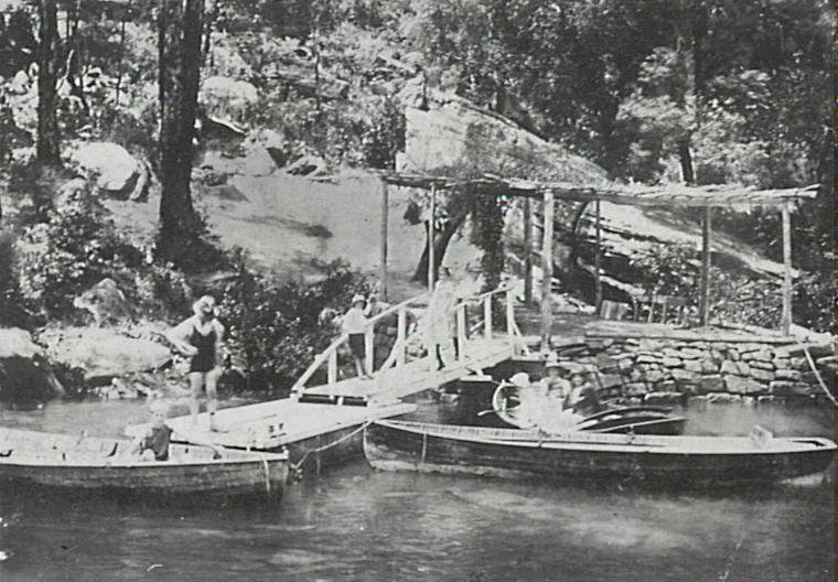 Pontoon and public wharf, Hornsby Shire