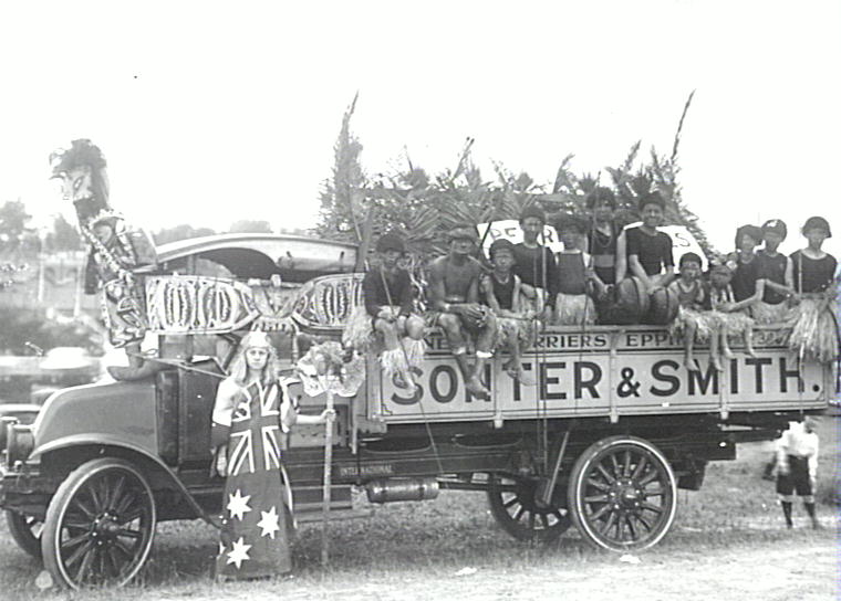 Decorated truck, Sonter &amp; Smith Carriers, Epping