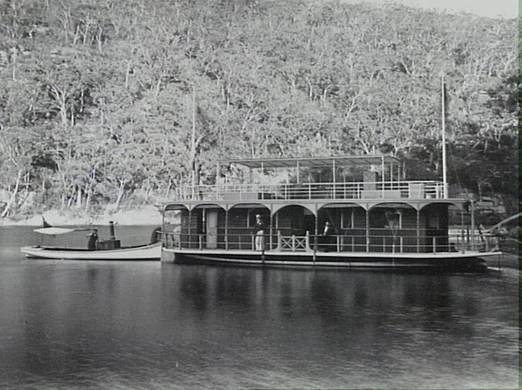Ku-ring-gai Chase National Park Trustee's Houseboat