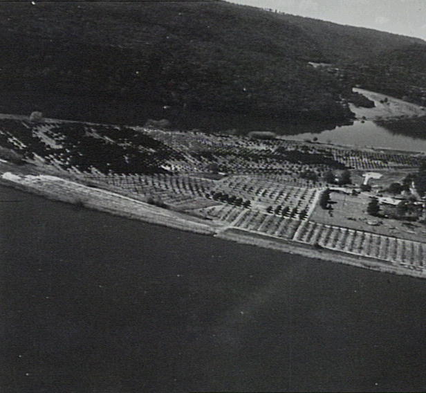 Wiseman's Ferry, river flats and citrus orchards
