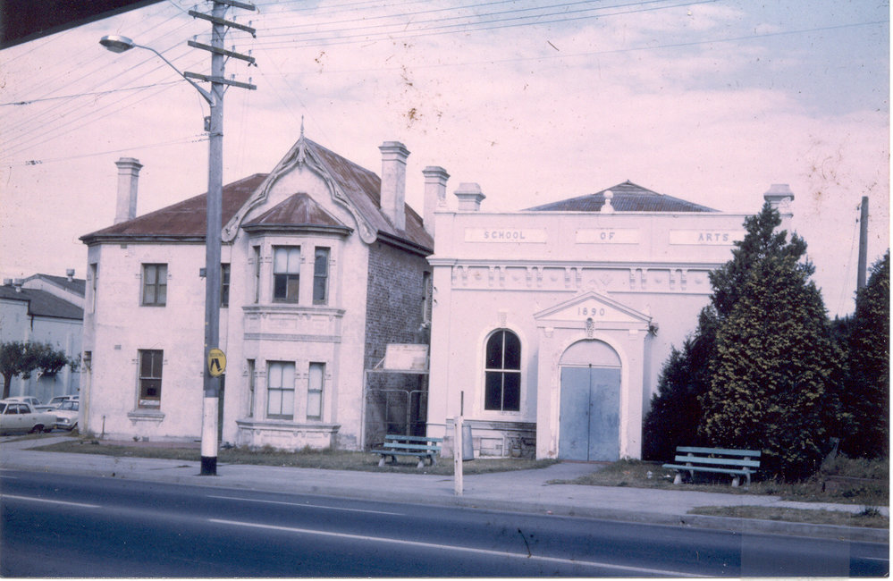 Thornleigh School of Arts and the former Royal Hotel