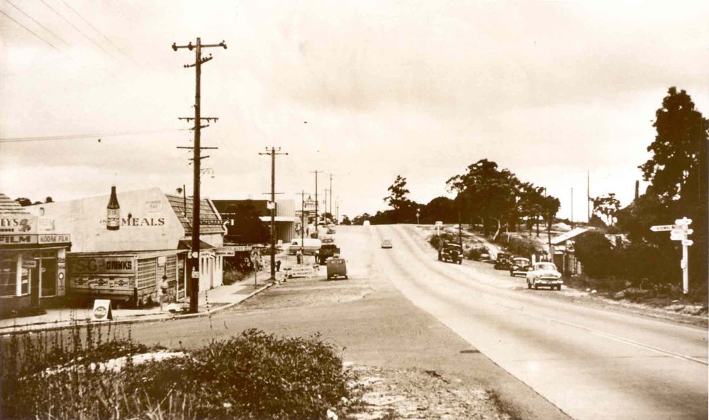 Pacific Highway at the junction of Berowra Waters Road
