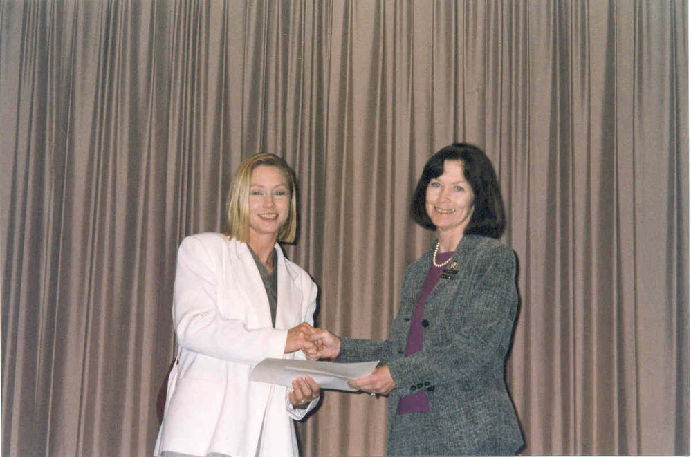 Hornsby Art Society awards opening, Clr White presenting the Council Prize