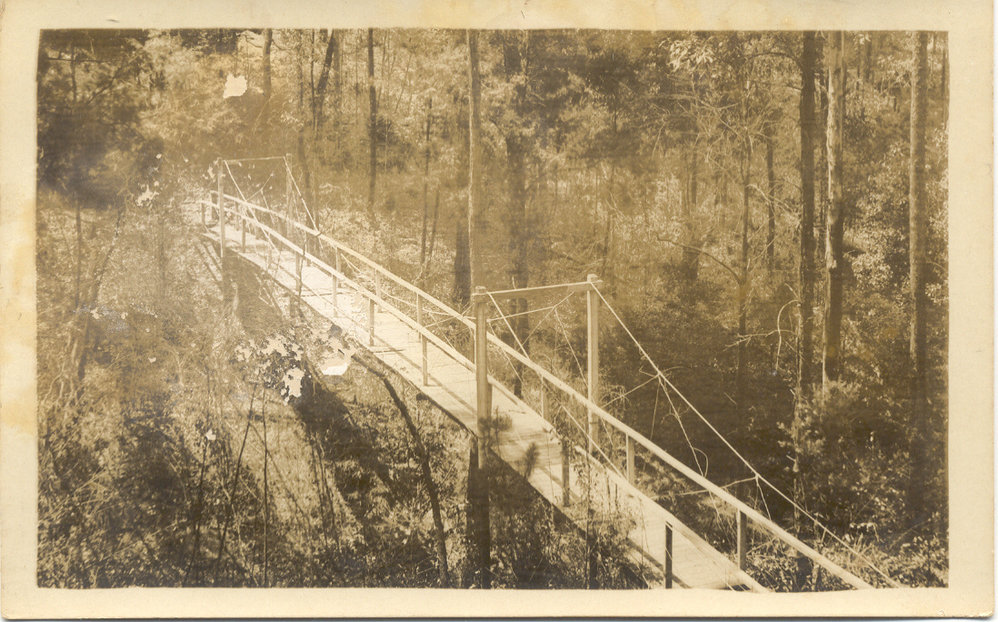 A low-level bridge under the Mt Wilga Suspension Bridge, c. 1910