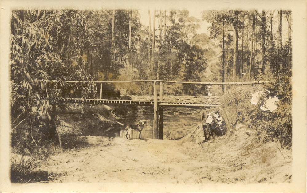 A low-level bridge under the Mt Wilga Suspension Bridge, c. 1910