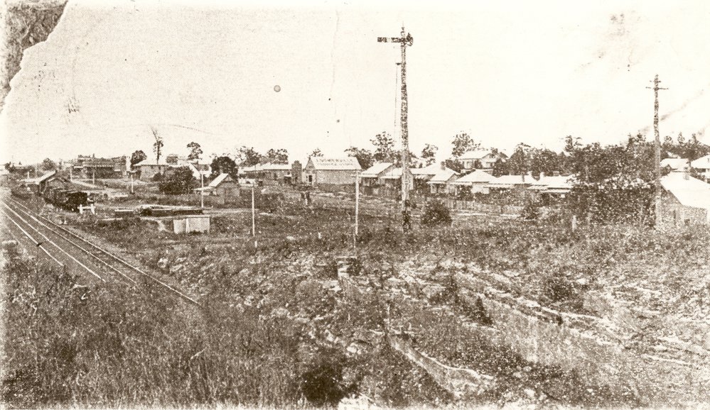 Hornsby, looking towards Jersey Street, showing Somerville Produce Store and Railway Station, c. 1902