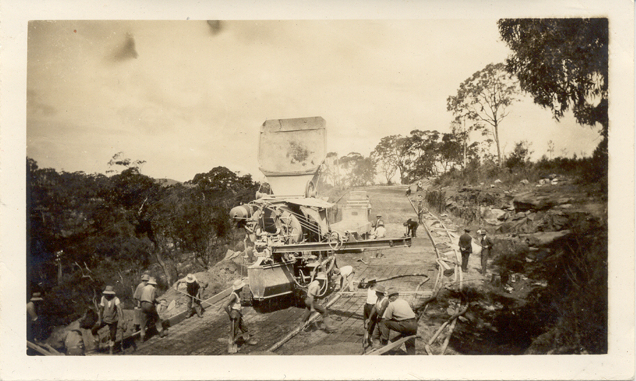 Construction of Pacific Highway between Hornsby and Brooklyn, 1920s