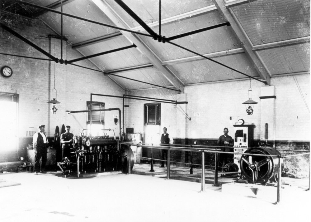 Engine under test, Pennant Hills Radio Station