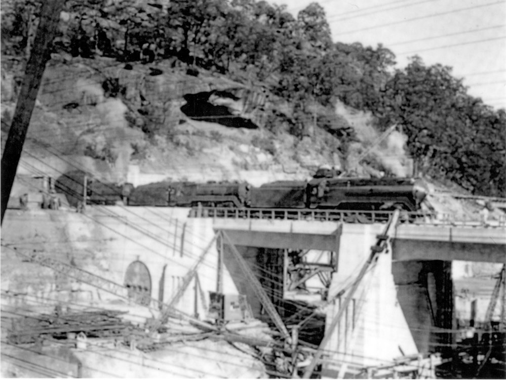 Testing the new Hawkesbury River Railway Bridge