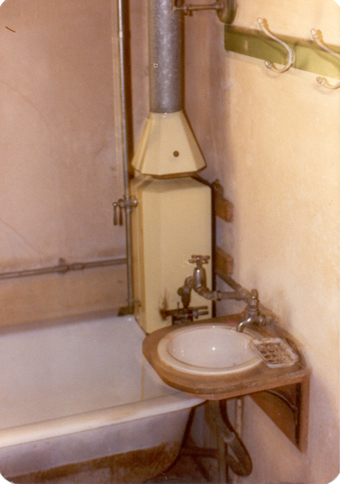 Bathroom of house in William Street, Hornsby