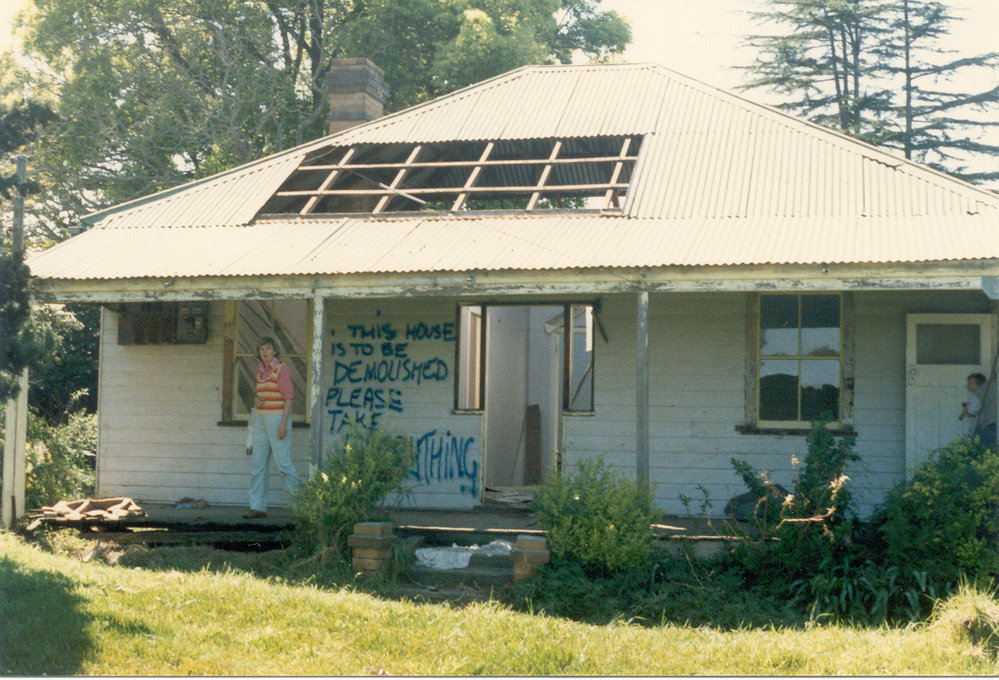 Farmhouse and sheds in Cherrybrook, prior to demolition, c. 1990