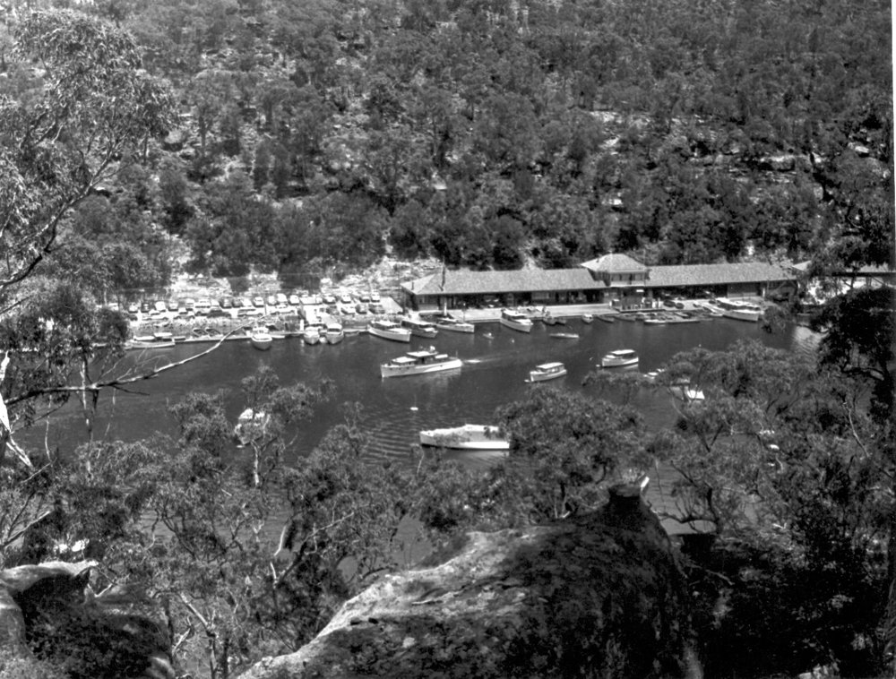 Bobbin Head, with Halvorsens Boatshed