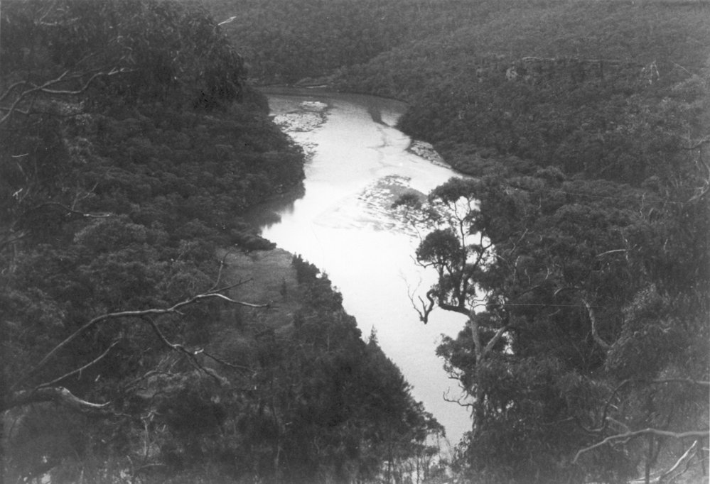 Berowra Waters near Crosslands sand deposit