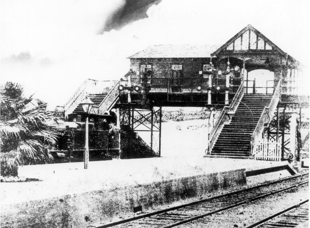 Footbridge, Hornsby Station, c. 1915