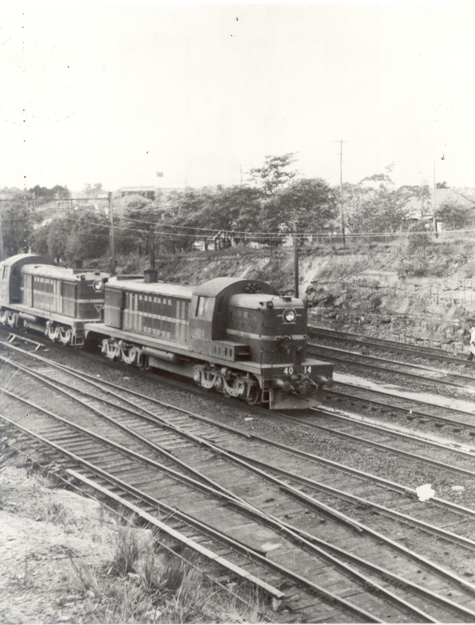 Train approaching Hornsby