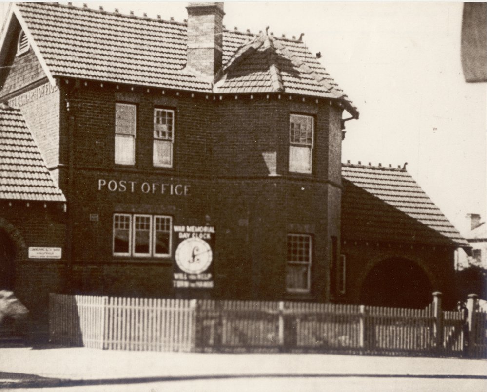 Hornsby Post Office, showing War Memorial Day Clock