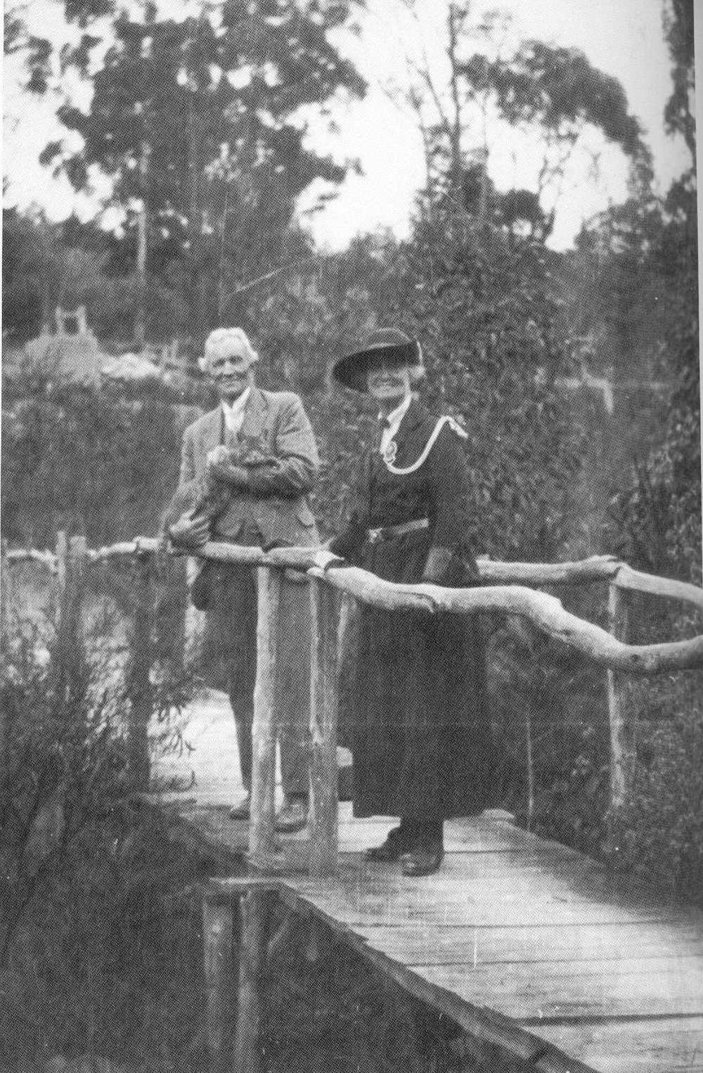 Sir Edgeworth David and Caroline David on the bridge at 'Coringbah', Hornsby, c. 1930