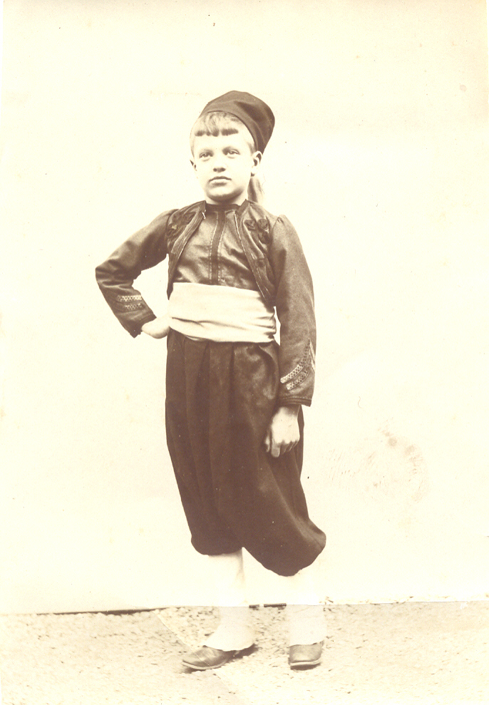 Collingridge boy in Zouave uniform