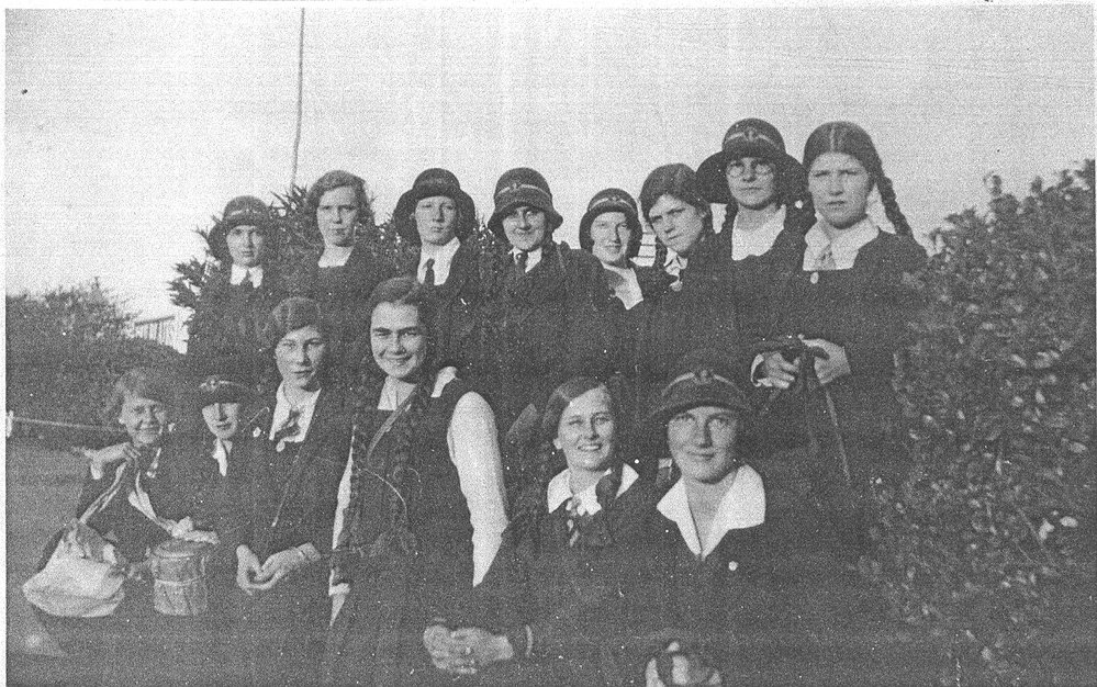 Girls at Hornsby Girls High School