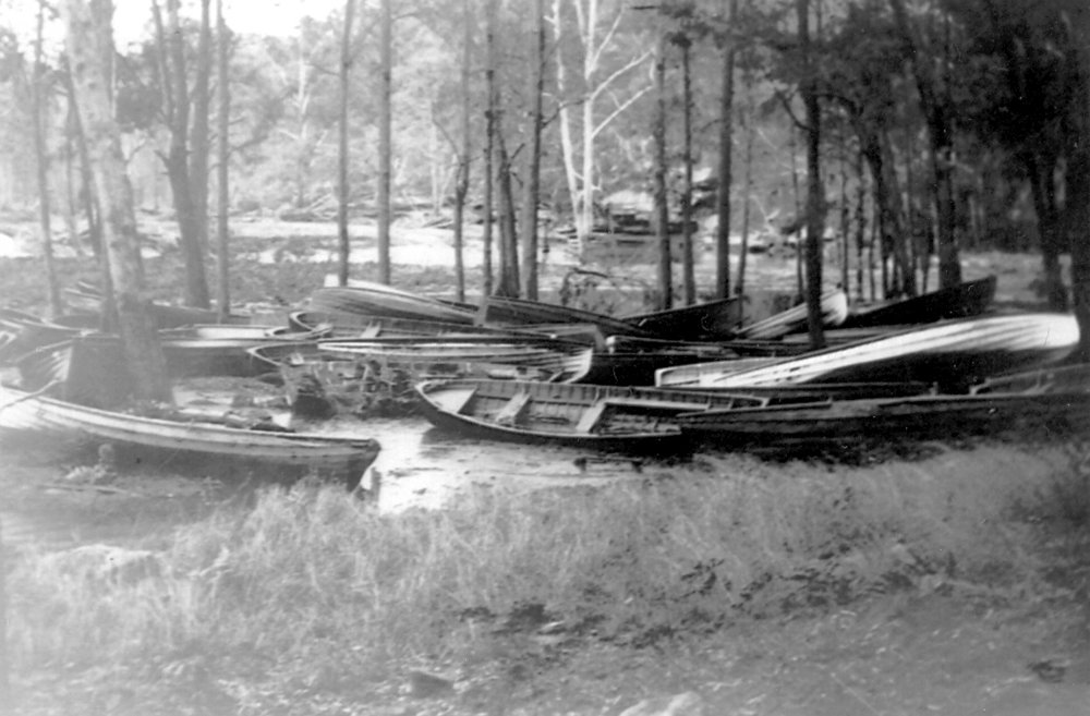 Wrecked boats at Crosslands 1942