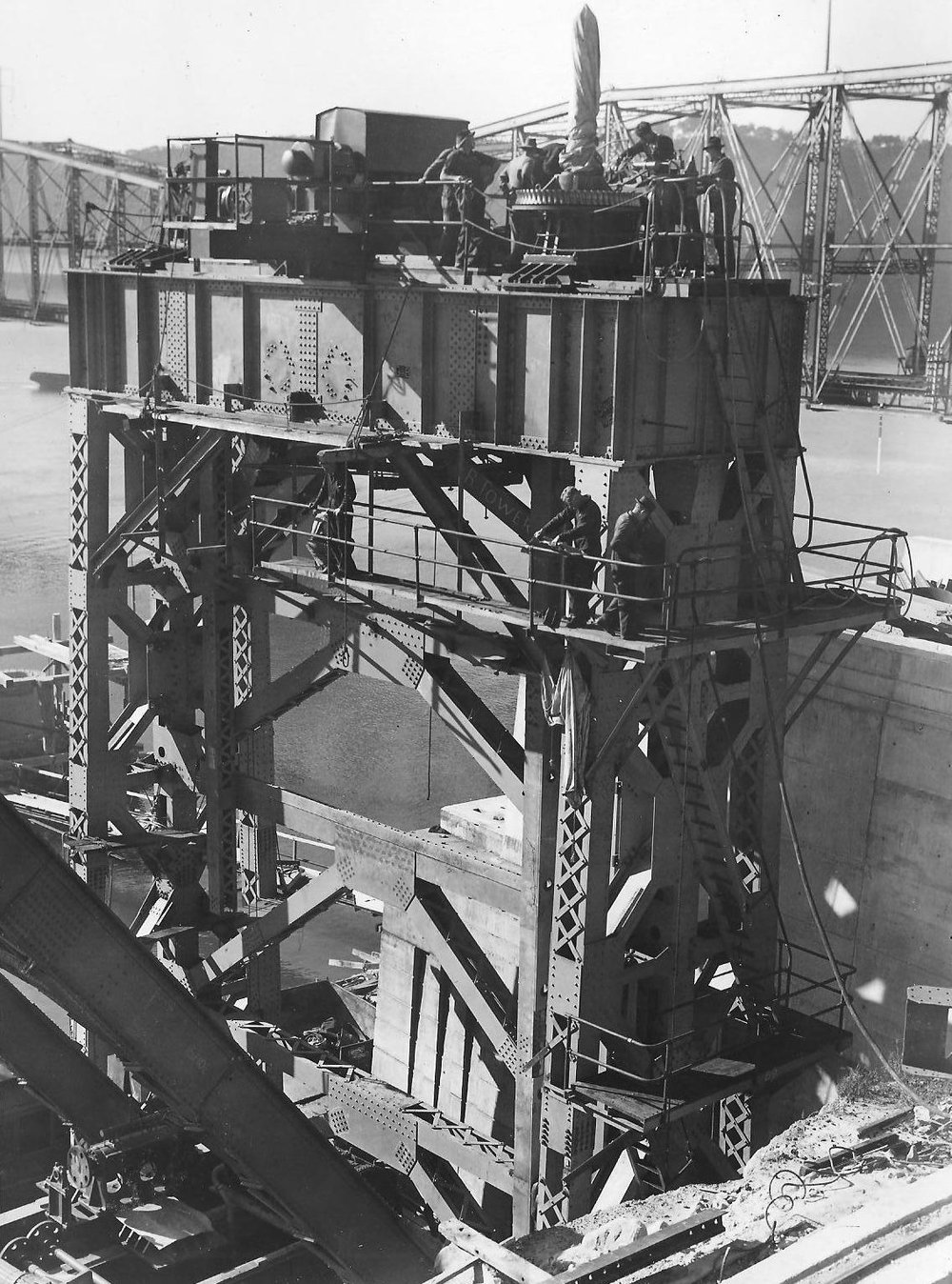 Construction of the Second Hawkesbury Railway Bridge