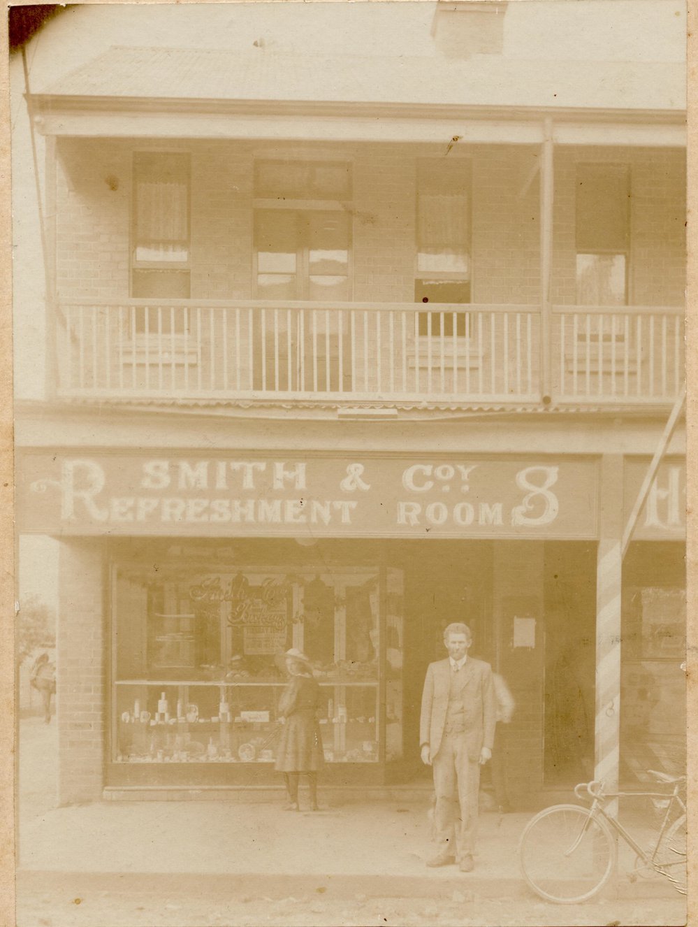 Smith &amp; Coy. Refreshment Rooms, Coronation Street