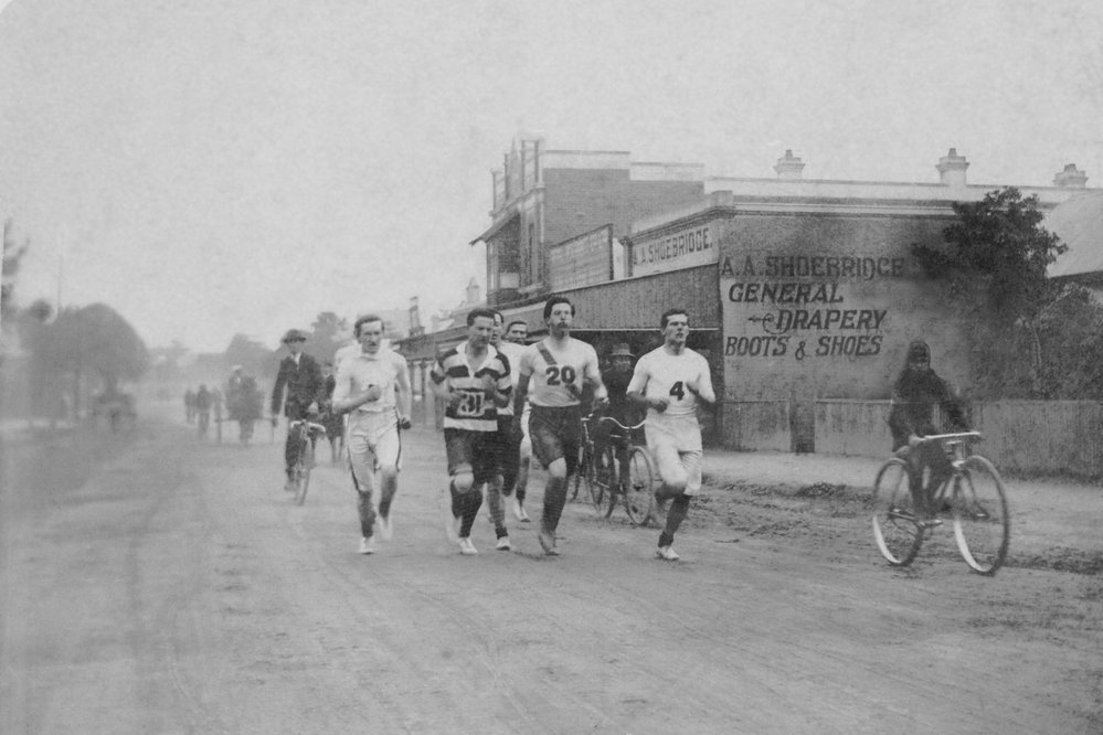 Five Mile Foot Race, Peats Ferry Rd, Hornsby, 1913