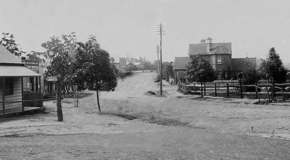 Peats Ferry Road looking north to Post Office and School of Arts, C.1902