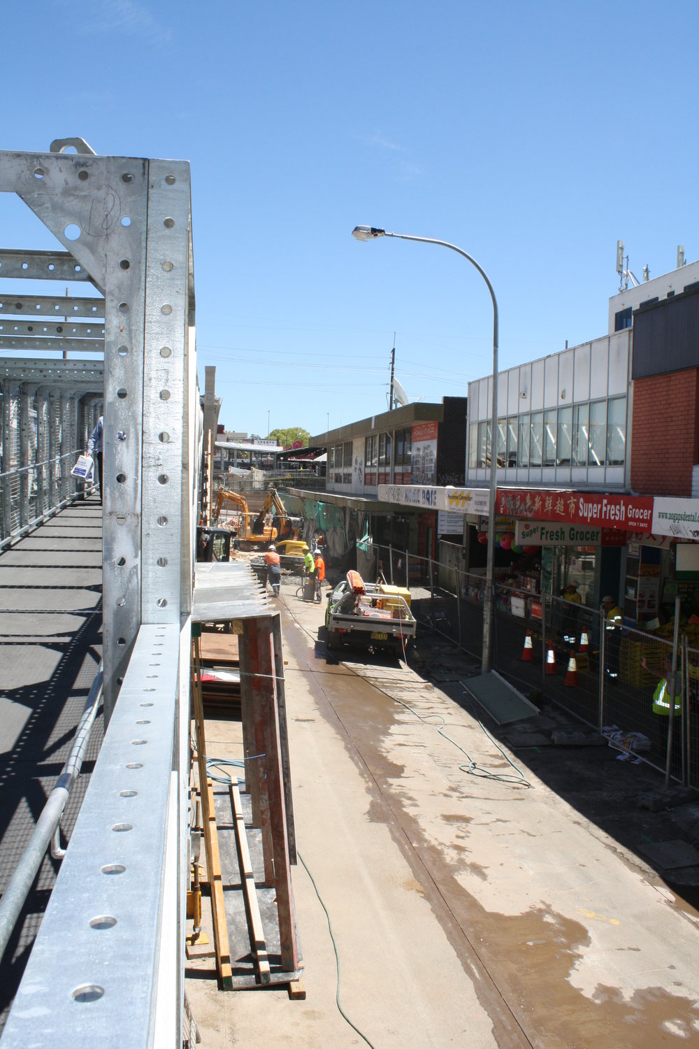 Hornsby footbridge construction, 2016