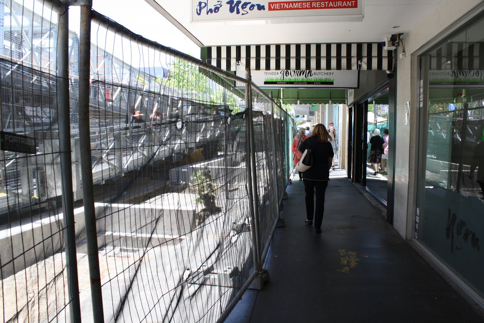 Hornsby footbridge construction