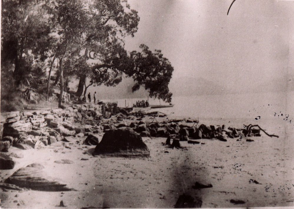 Peats Ferry Road at Kangaroo Point - Hawkesbury River