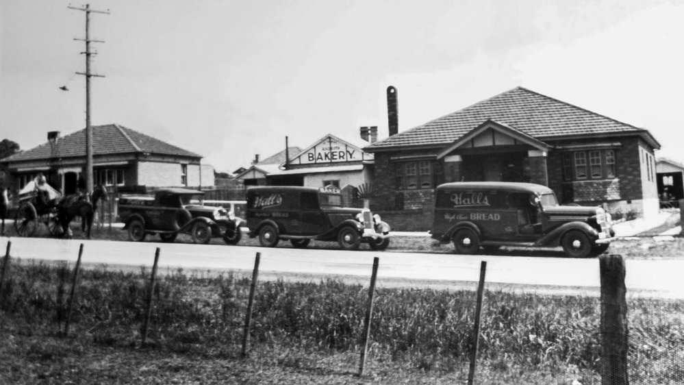 Hall's Bakery, Asquith, Delivery Fleet