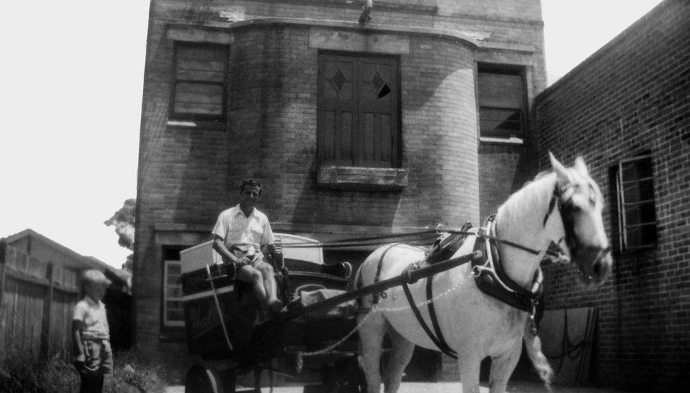 Hall's Bakery Horse Silver, Asquith, 1954