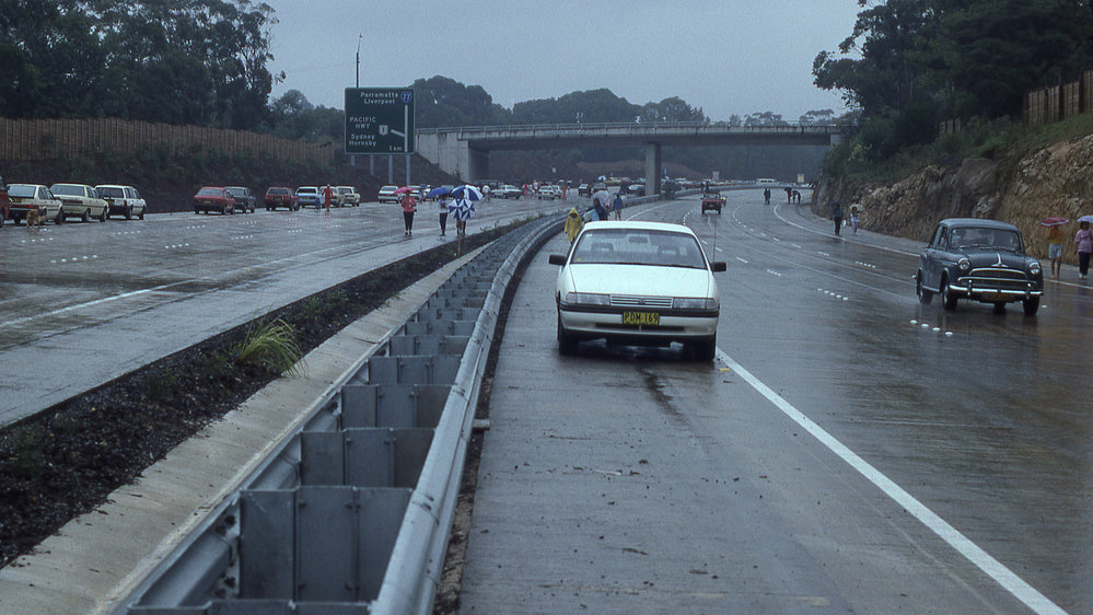 Opening of the Wahroonga-Berowra F3 (M1) Freeway, 1989