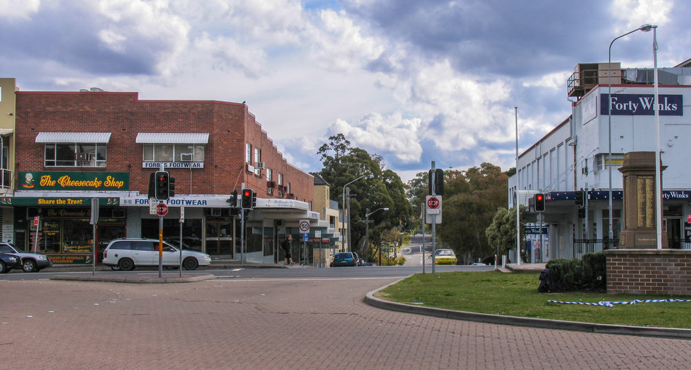 Peats Ferry Road &amp; William Street intersection and Bus interchange exits, 2006