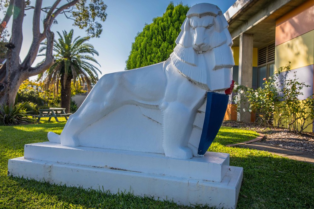 Lion statute at Hornsby Ku-Ring-gai Hospital
