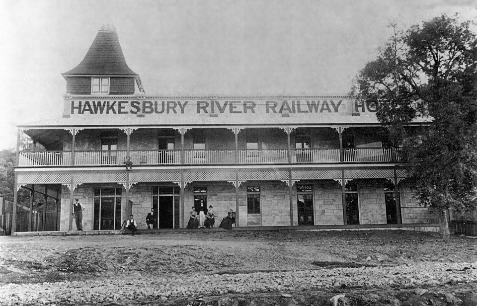 Hawkesbury River Railway Hotel, early 1900s