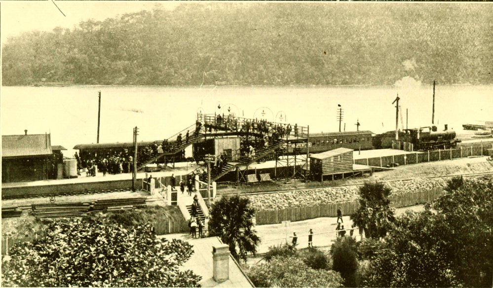 Hawkesbury River Railway Station