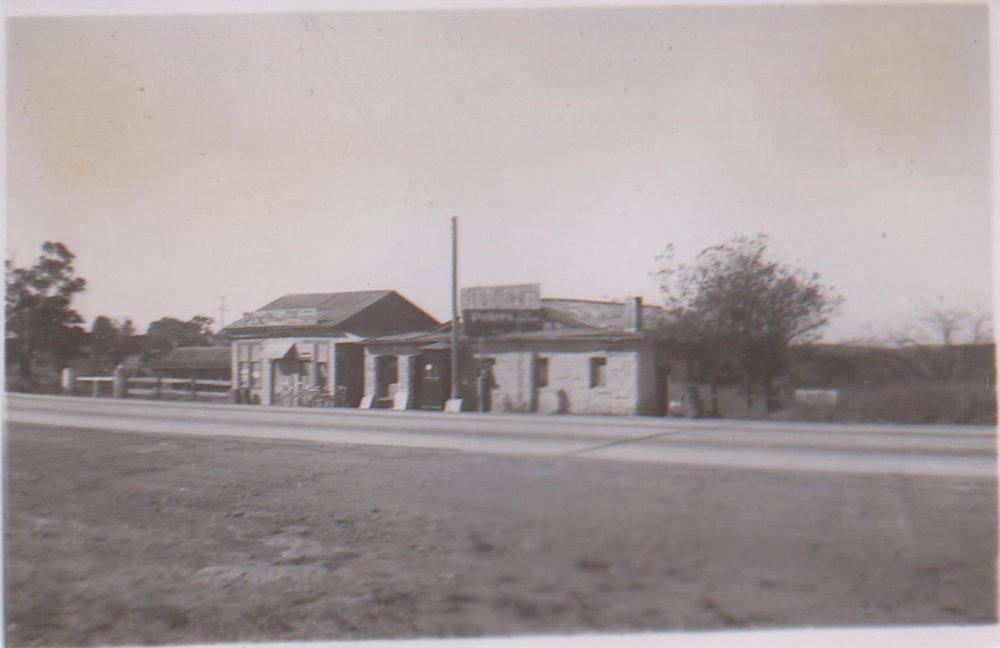 Foster's Store, Pacific Highway, Berowa