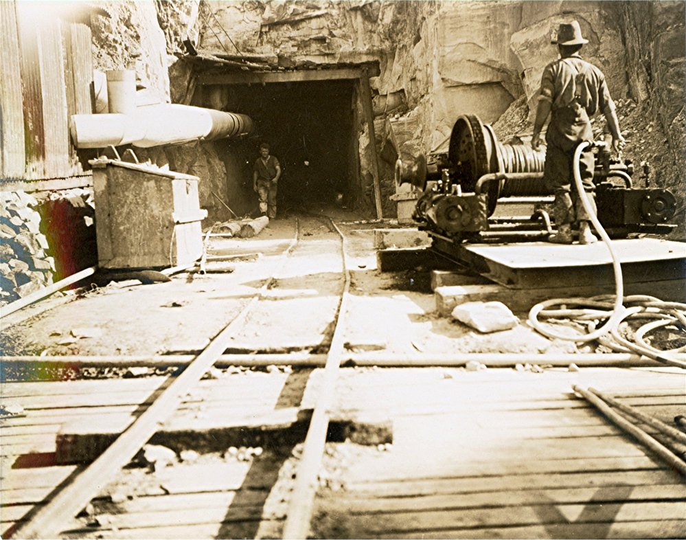 Tunnelling for the Second Hawkesbury River Railway Bridge 