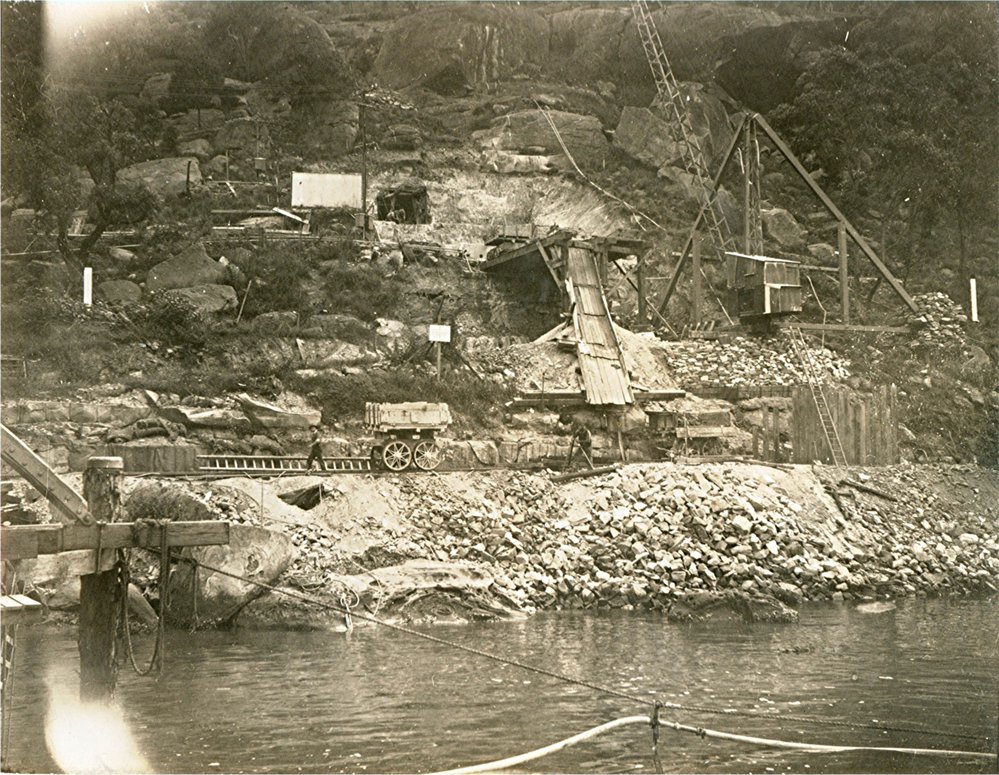 Tunnelling for the Second Hawkesbury River Railway Bridge