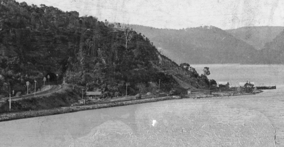 River Wharf Railway Station, Long Island - Hawkesbury River