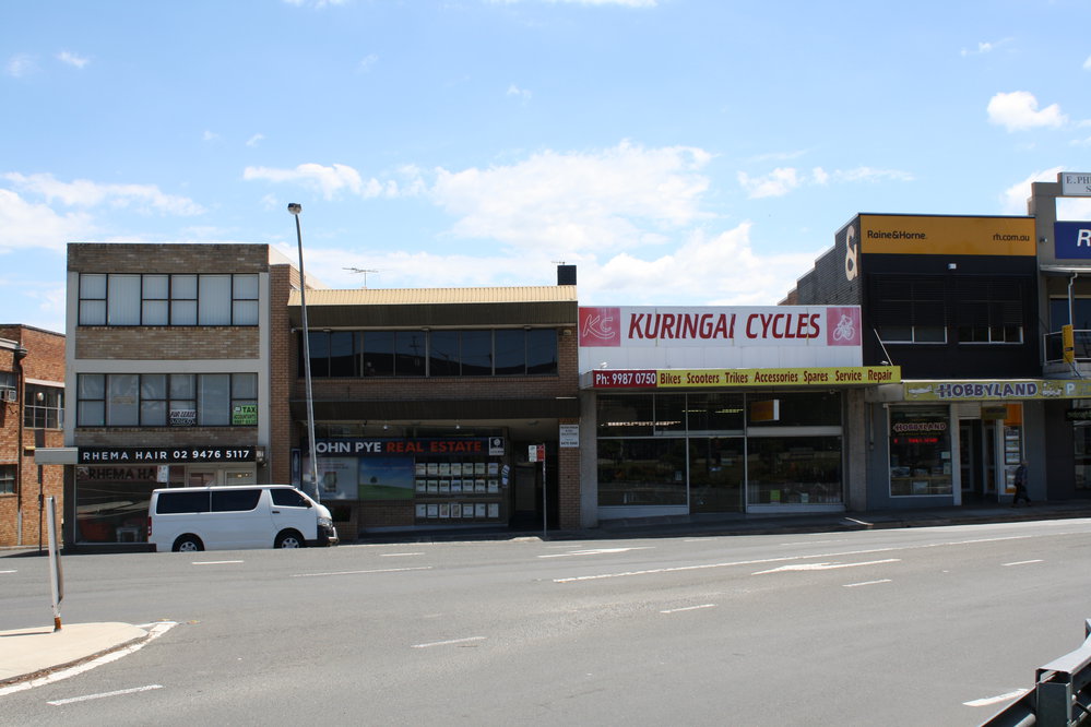 Shops between Ashley Lane and William Street Hornsby