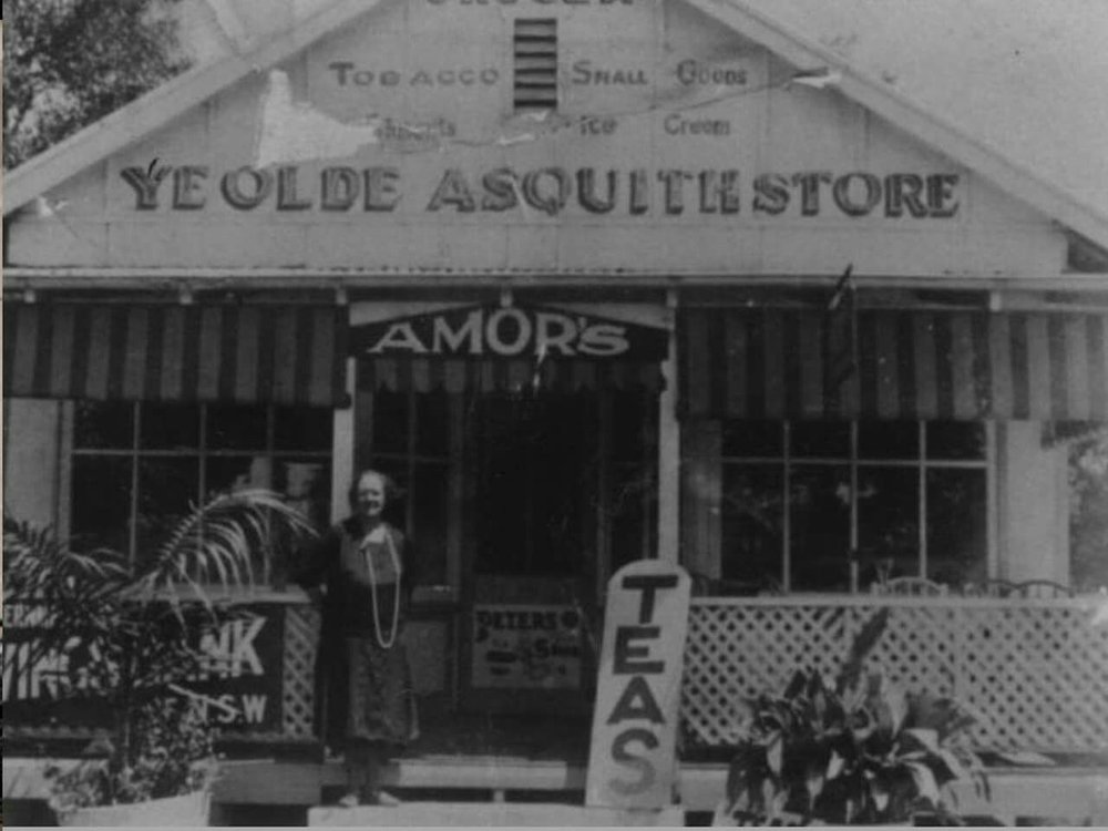 Ye Olde Store, Asquith
