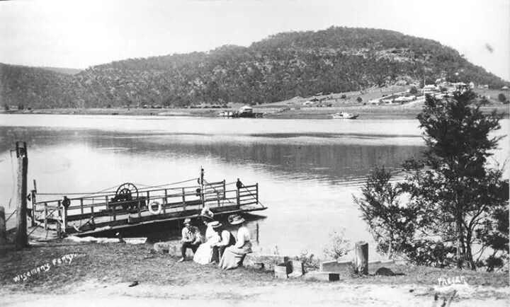 Wisemans Ferry, Hawkesbury River