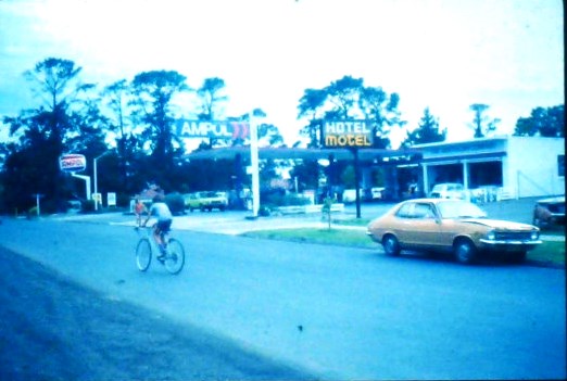 AMPOL Service Station, Berowra - Then &amp; now