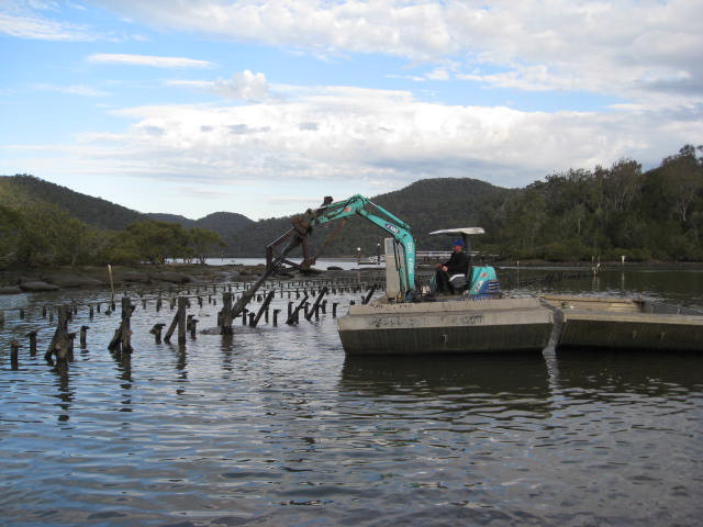 Bar Island Oyster Lease Clean-up - Hawkesbury River